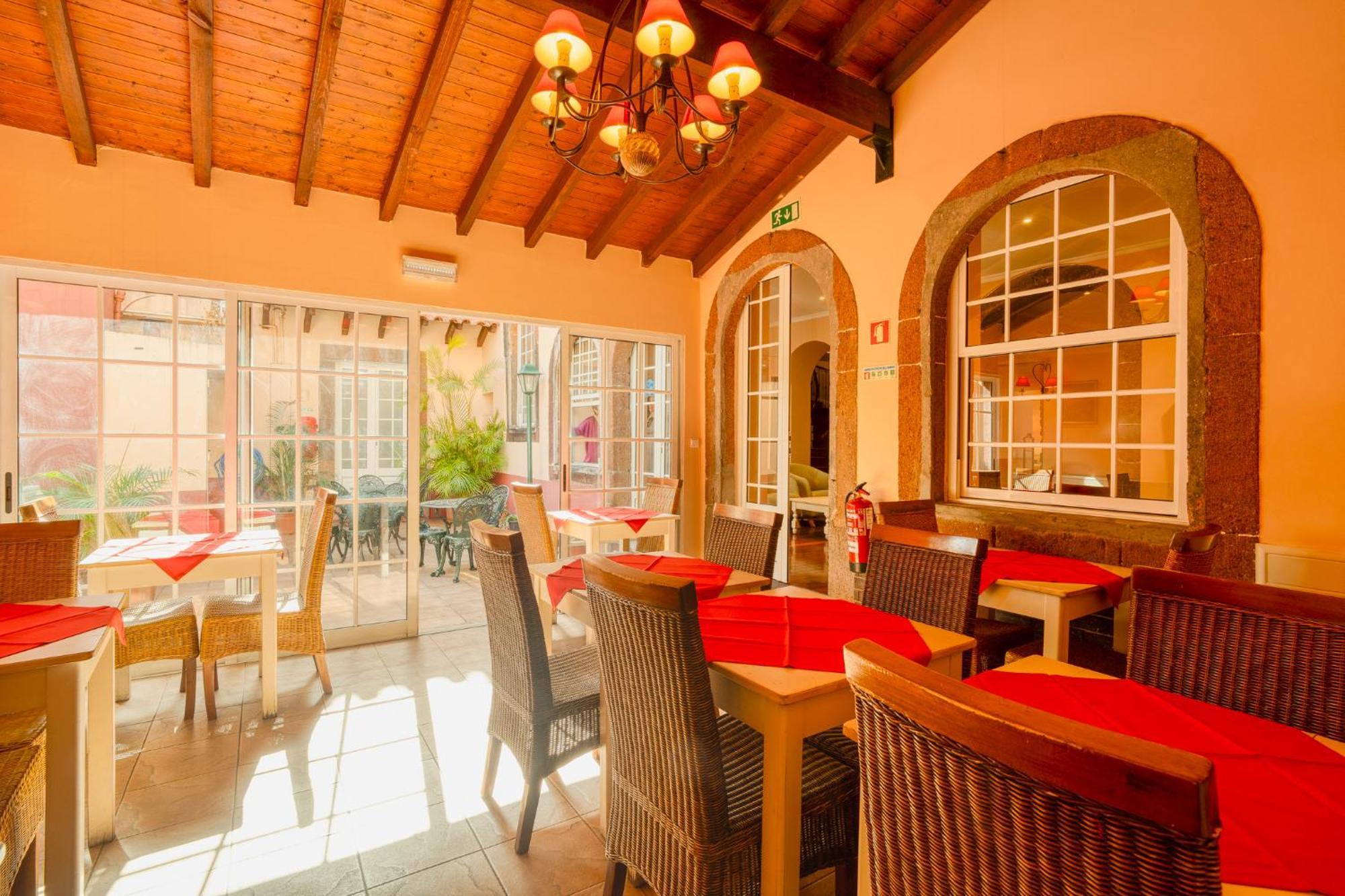 O Cantinho Da Mariazinha Funchal  Bagian luar foto