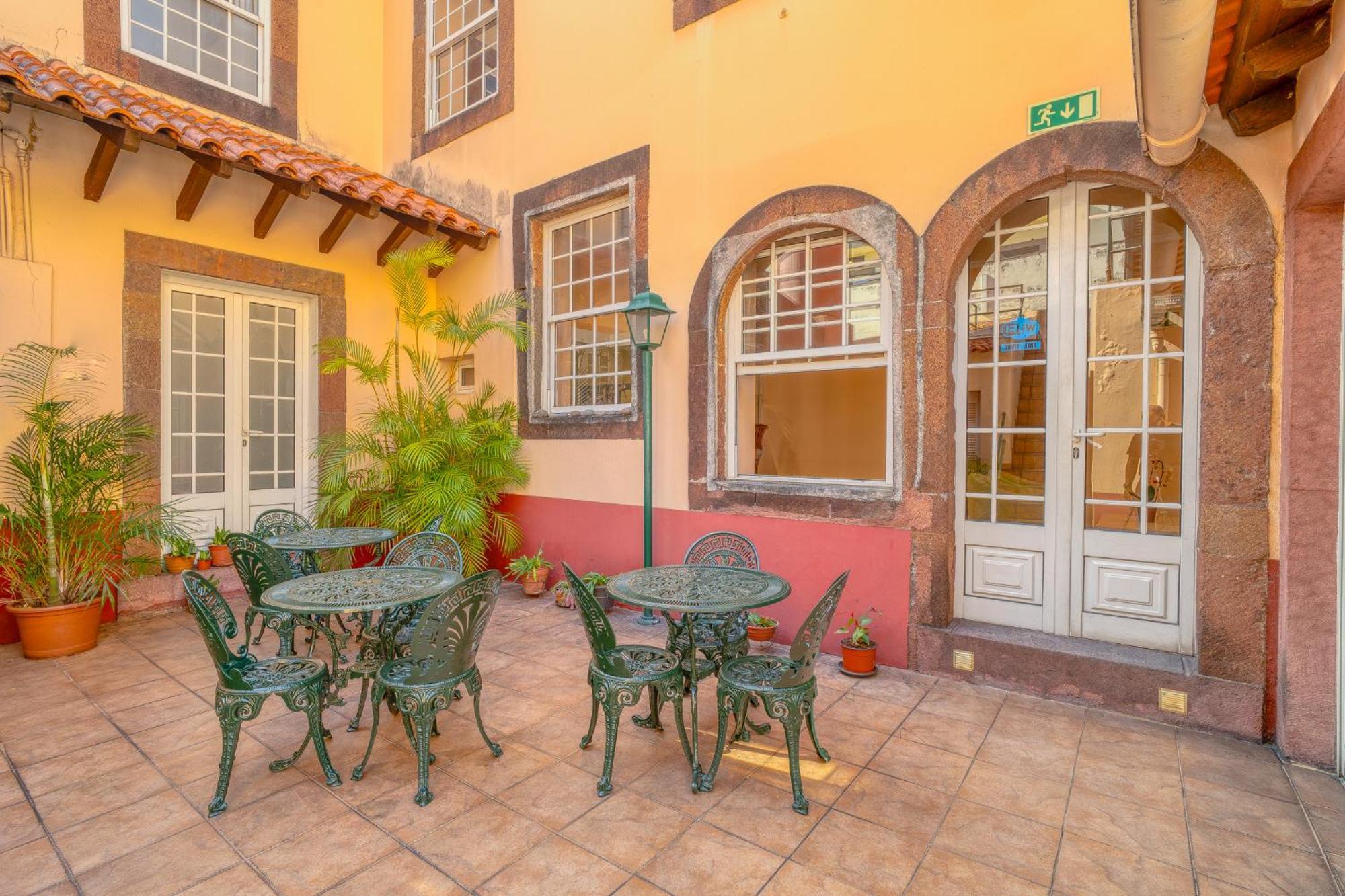 O Cantinho Da Mariazinha Funchal  Bagian luar foto